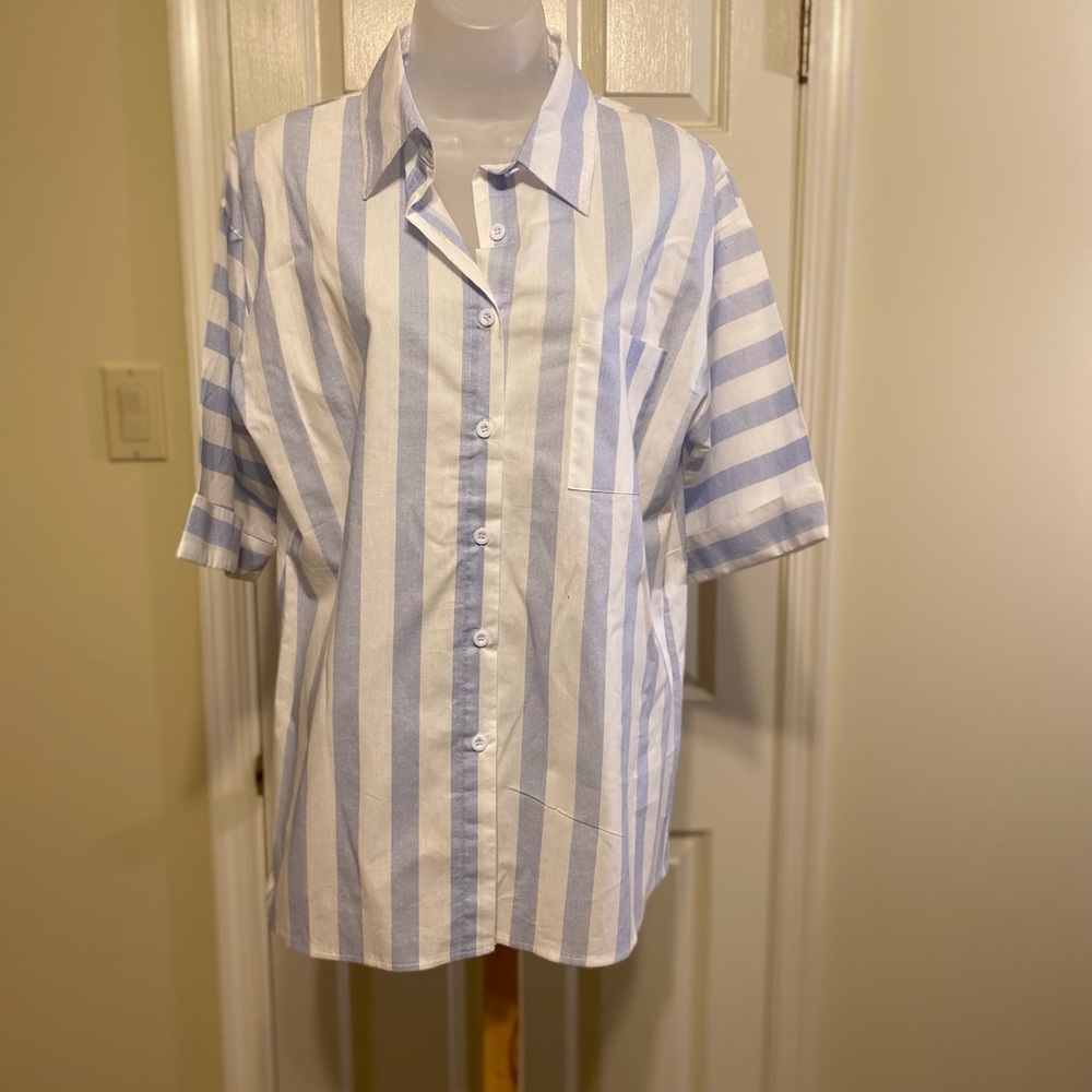 NWOT Miss Look - Woman’s white & blue large striped short sleeve shirt, …